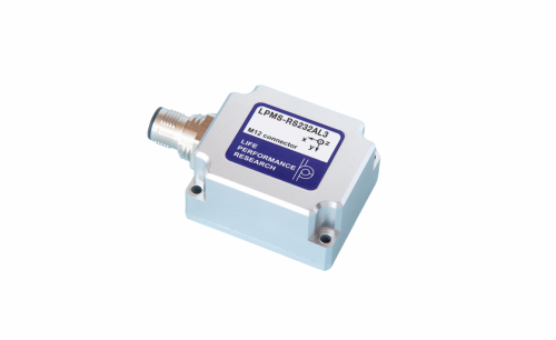 LP-Research LPMS RS232AL3 Inertial-Tracking-Sensor auf weißem Hintergrund