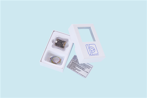 Lieferumfang LPMS-CURS3-CAN-OEM – Sensorplatine, Anschlusskabel, Box und Infokarte